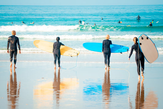 Navigating Crowded Surf Breaks: Strategies and Etiquette