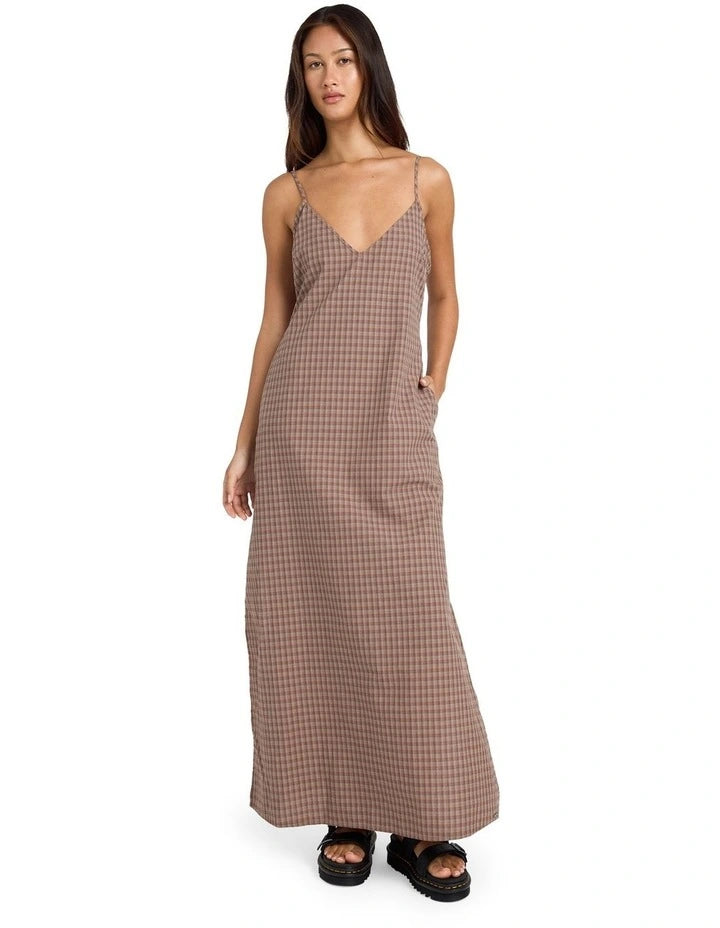 FALLLLIN MAXI DRESS