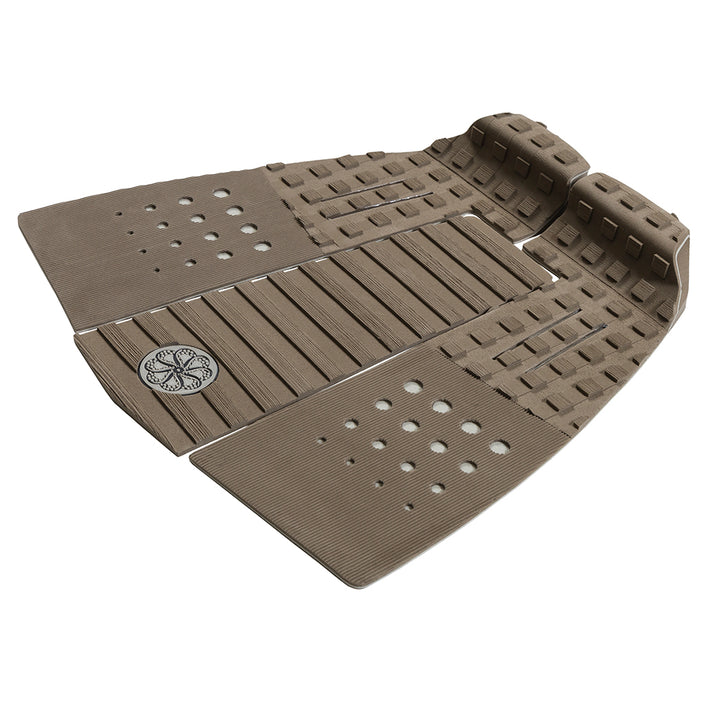 DION AGIUS IV SIGNATURE TRACTION PAD