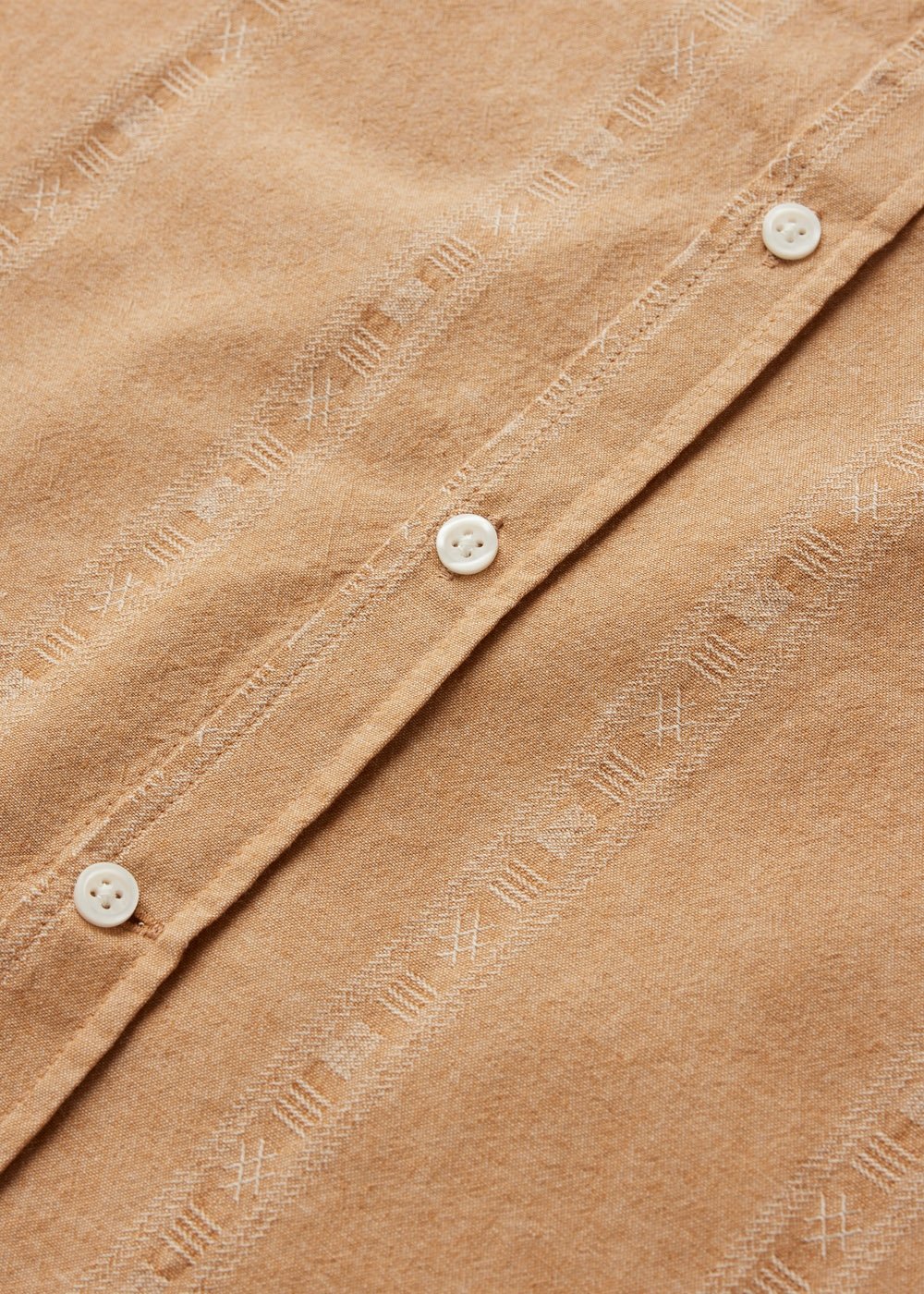 RUINS DOBBY ECO SHORT SLEEVED SHIRT