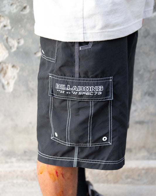 THROW ON 21 INCH BOARDSHORTS