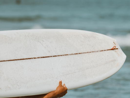 Surfboard Materials: Understanding Fiberglass, Epoxy, and Foam