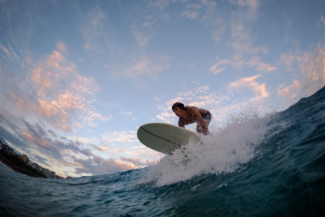 Riding the Australian Waves: A Thrilling Adventure in the Surfer's Paradise