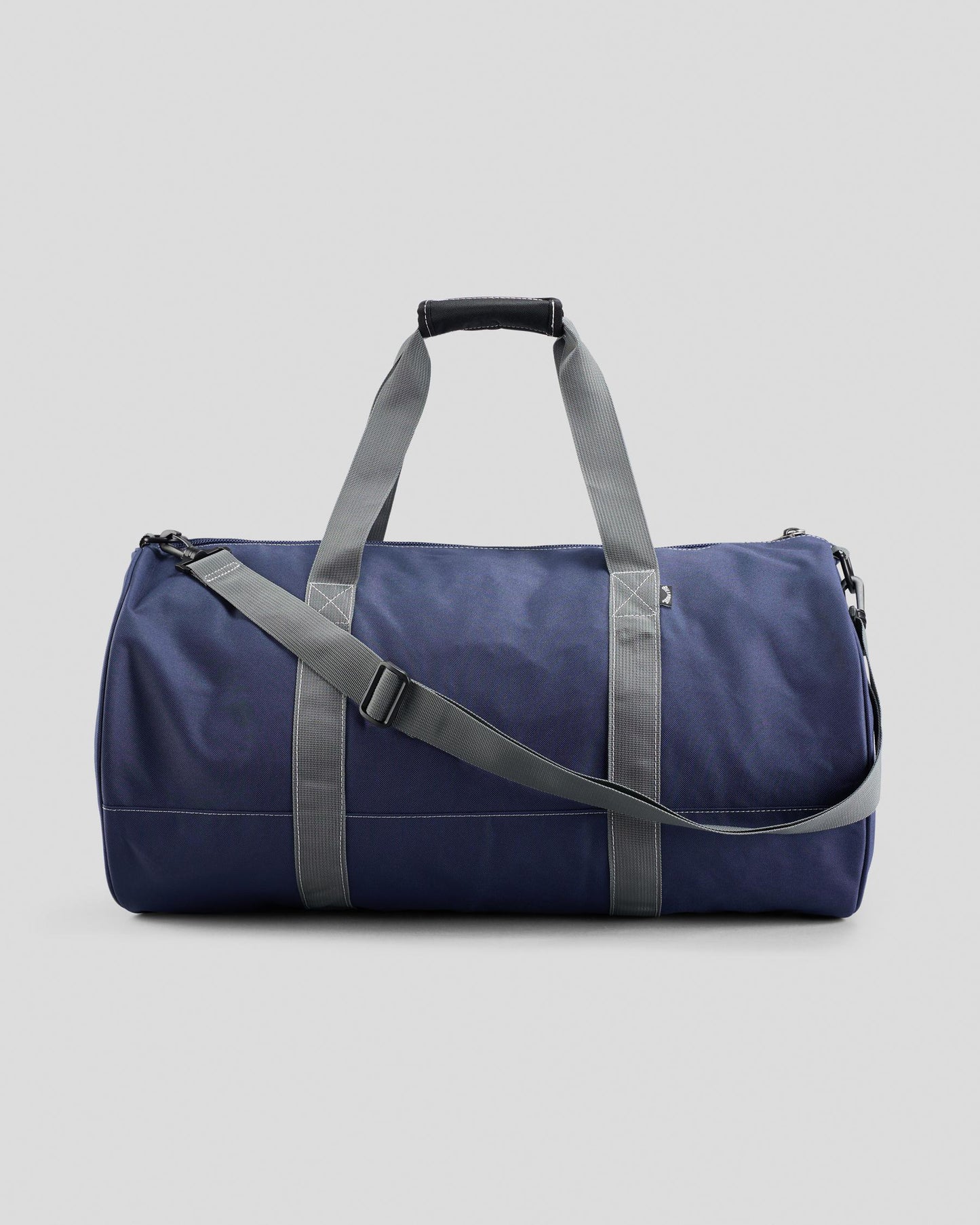 TRADITIONAL DUFFLE BAG