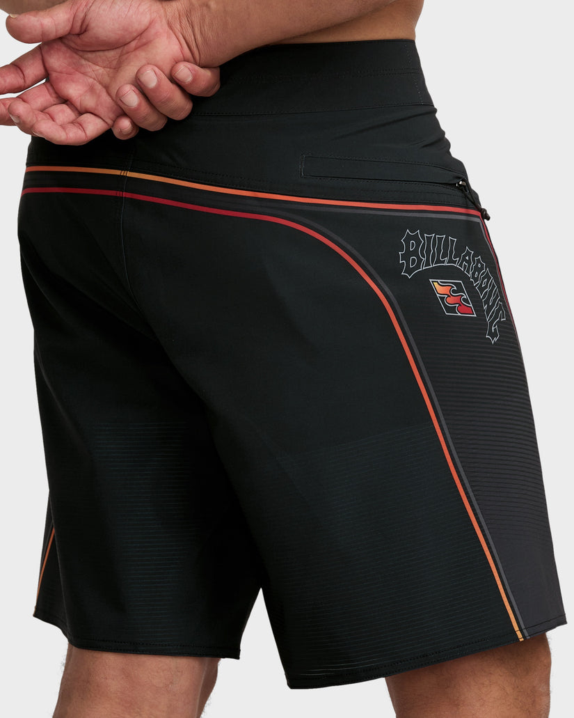 STRADDIE AIRLITE 20" BOARDSHORTS