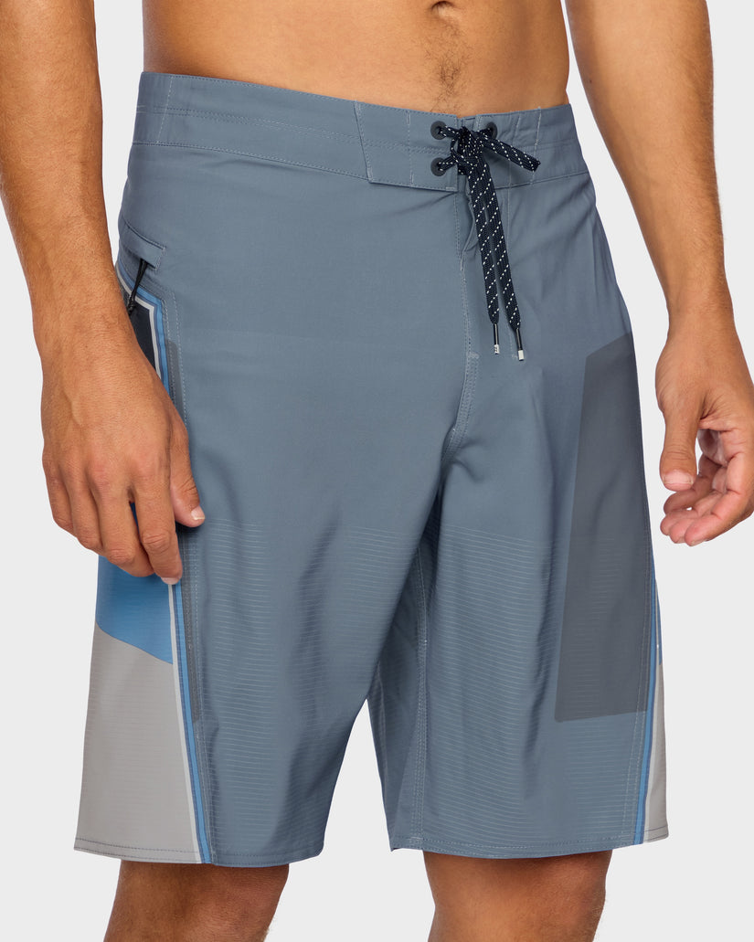 STRADDIE AIRLITE 20" BOARDSHORTS