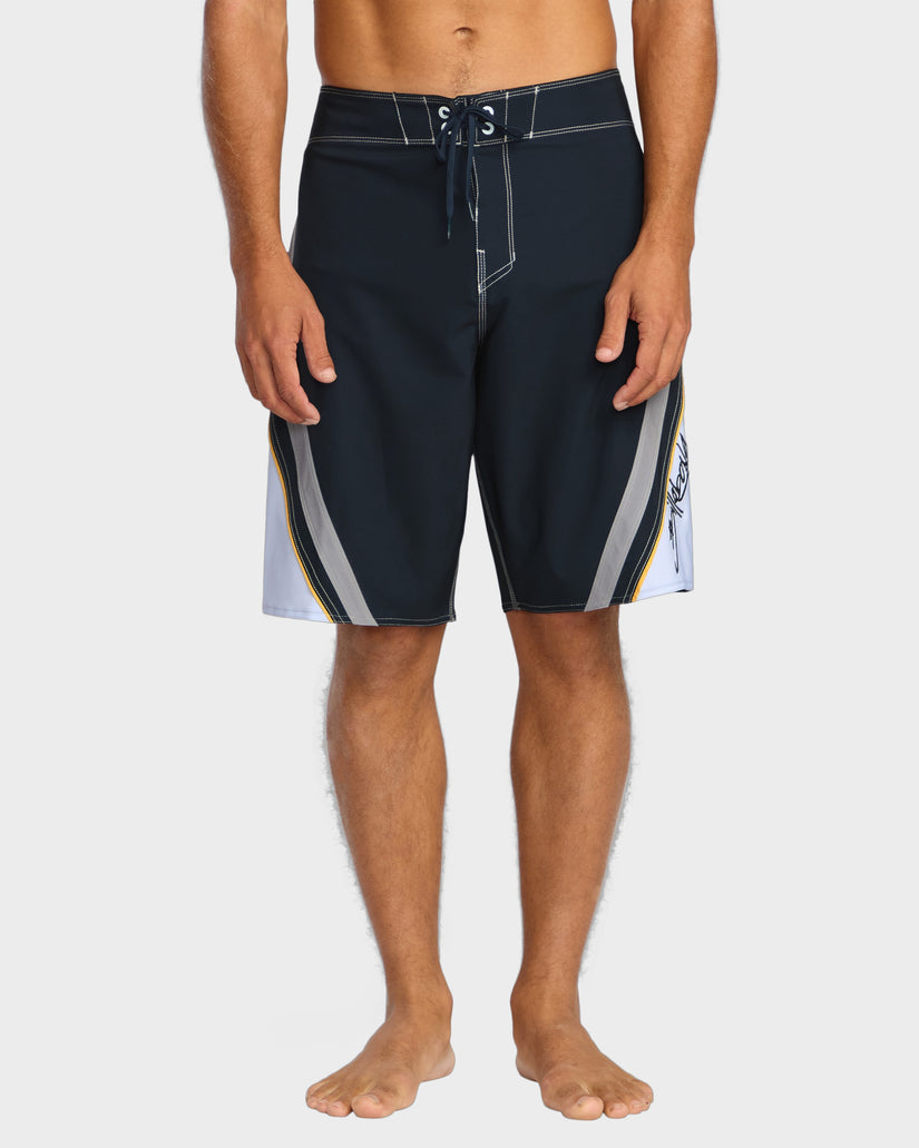 FLUID 2K PRO 21 INCH BOARDSHORT