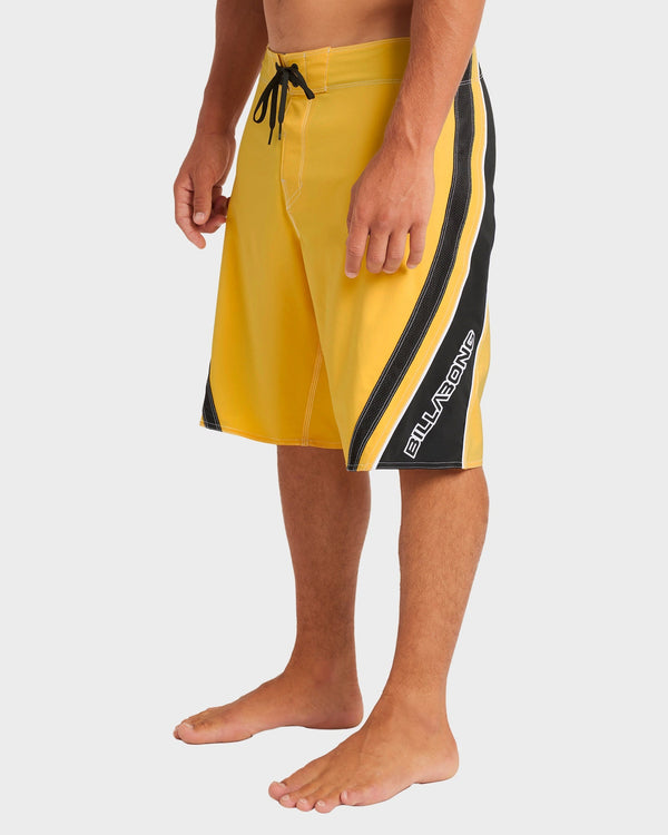 FLUID 2K PRO 21 INCH BOARDSHORT