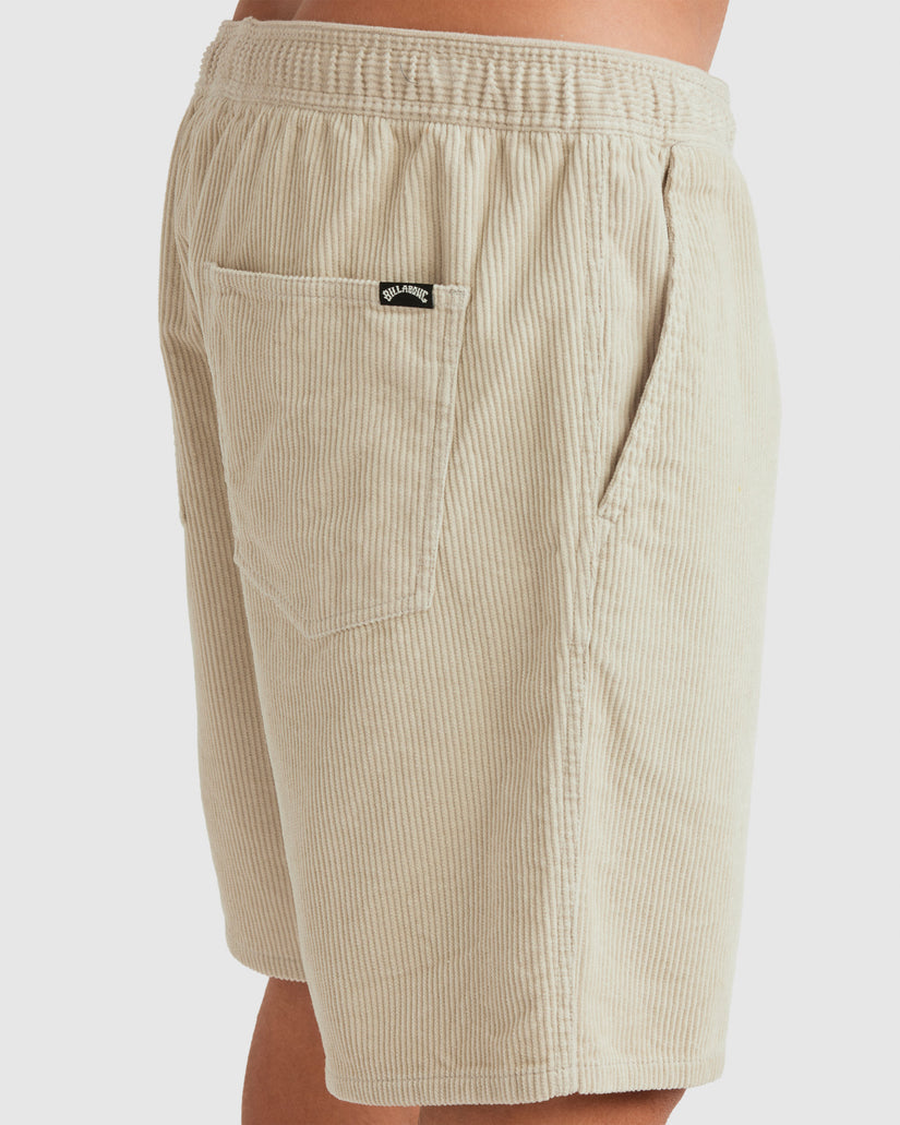LARRY 18 INCH CORDUROY WALKSHORTS