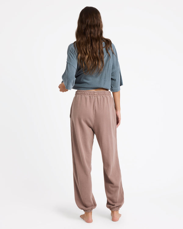 STEPPIN UP TRACKPANTS