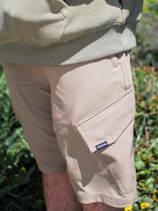 FRICKIN CROSS SHRED 20" SHORT