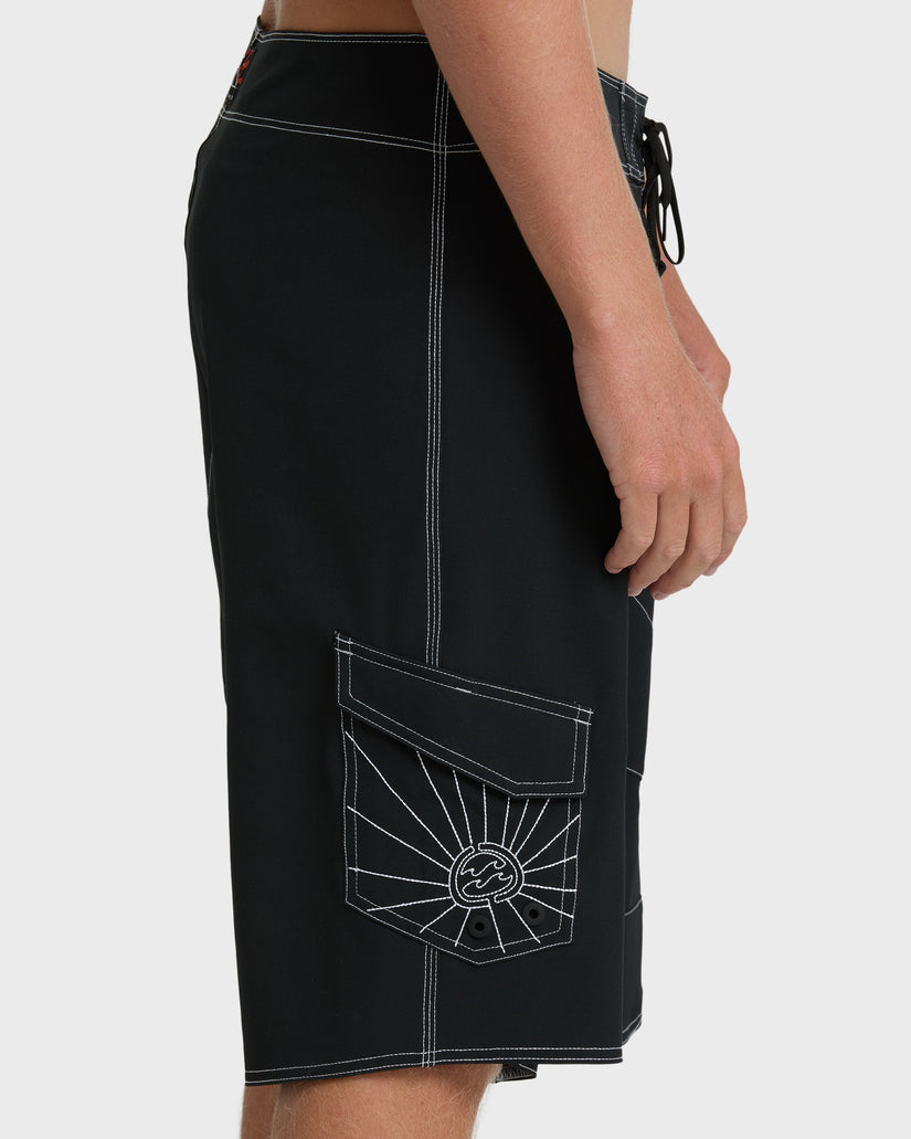 A.I. RISING SUN PRO 22" BOARDSHORTS