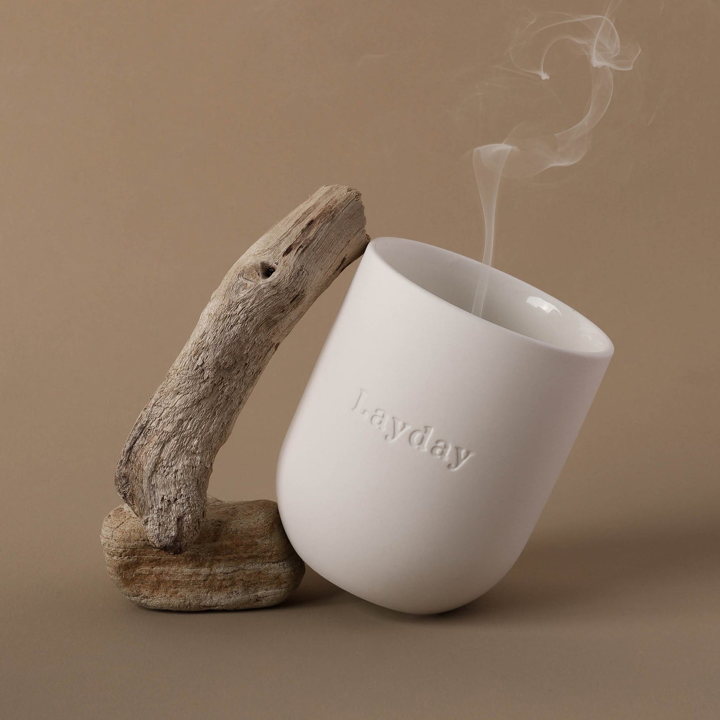 PARADISO CANDLE - SANDALWOOD & VANILLA