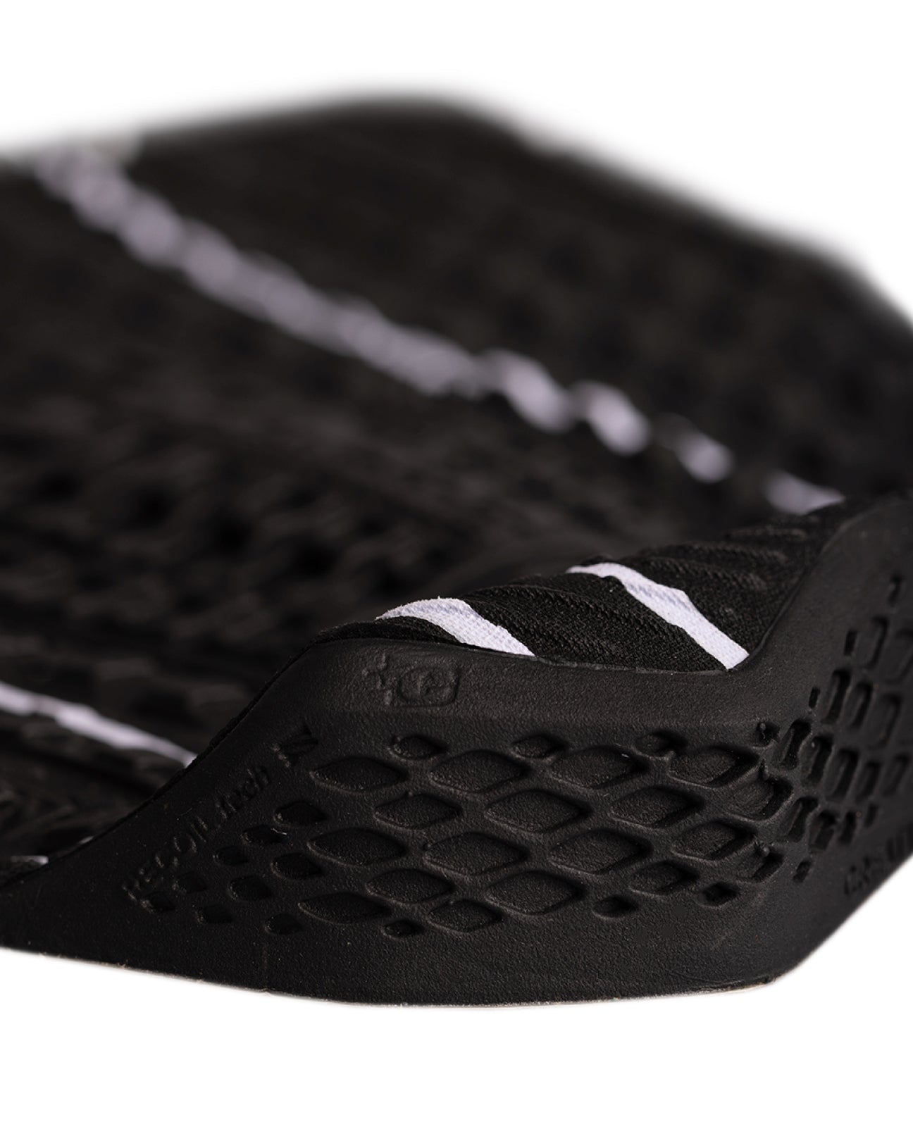 PROTO 1.5 PIN TAIL ETHAN EWING SIGNATURE TRACTION PAD