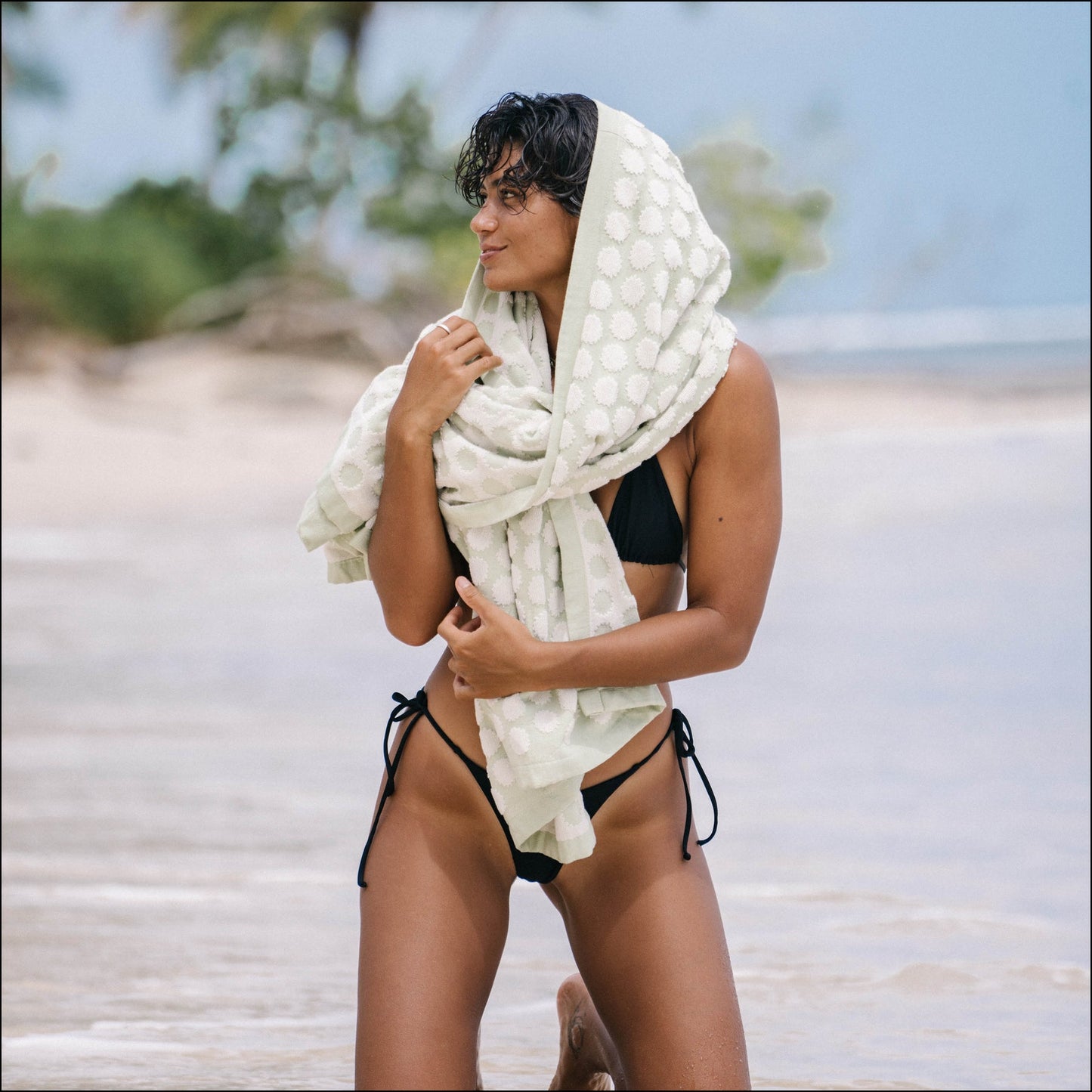 LAYDAY CALI PLUSH BEACH TOWEL