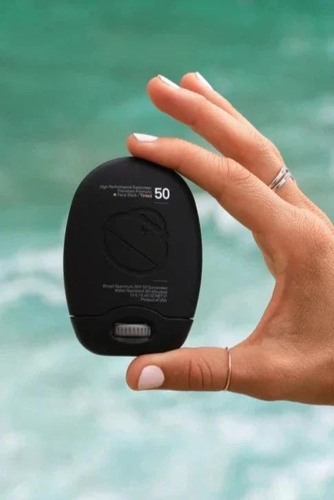 SUN BUM SIGNATURE SPF 40 TINTED SUNSCREEN FACE STICK