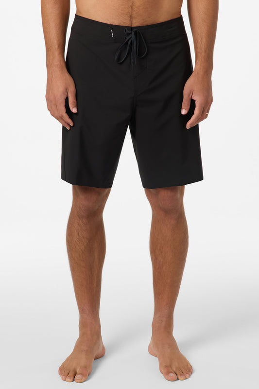 HYERFREAK TECH SOLID 19" BOARDSHORTS
