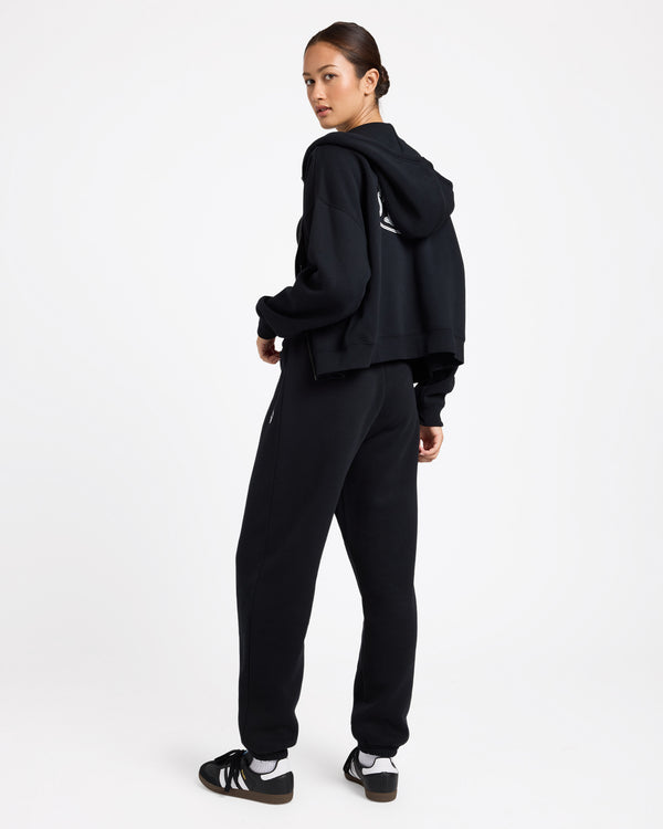 GET MORE TRACKPANTS