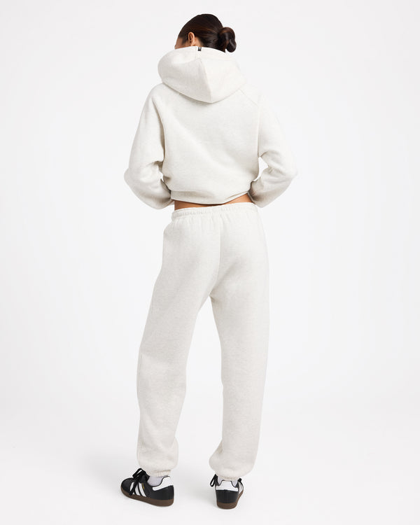GET MORE TRACKPANTS