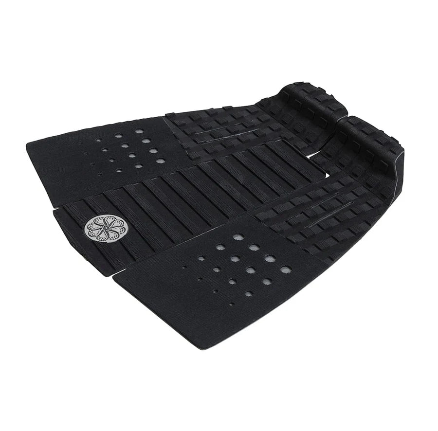 DION AGIUS IV SIGNATURE TRACTION PAD
