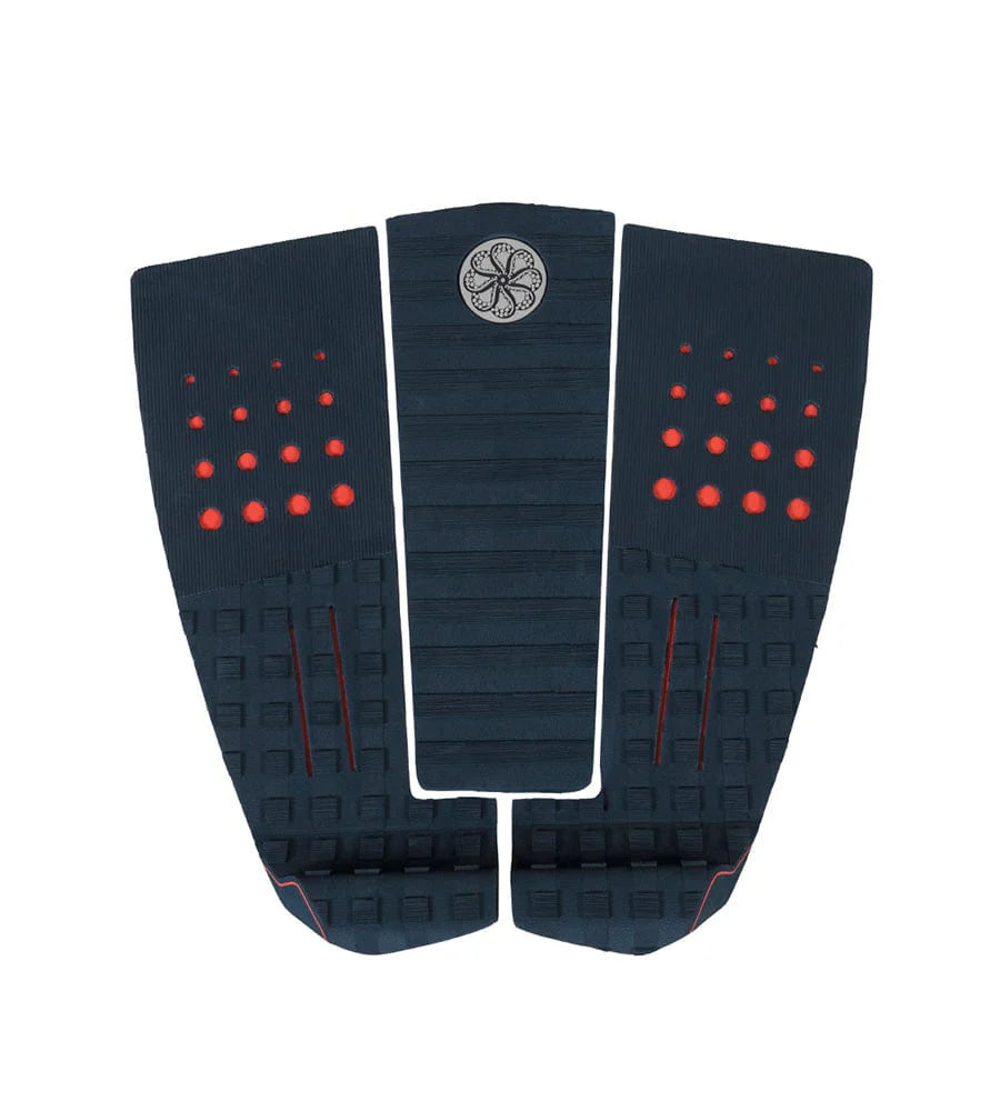 DION AGIUS IV SIGNATURE TRACTION PAD