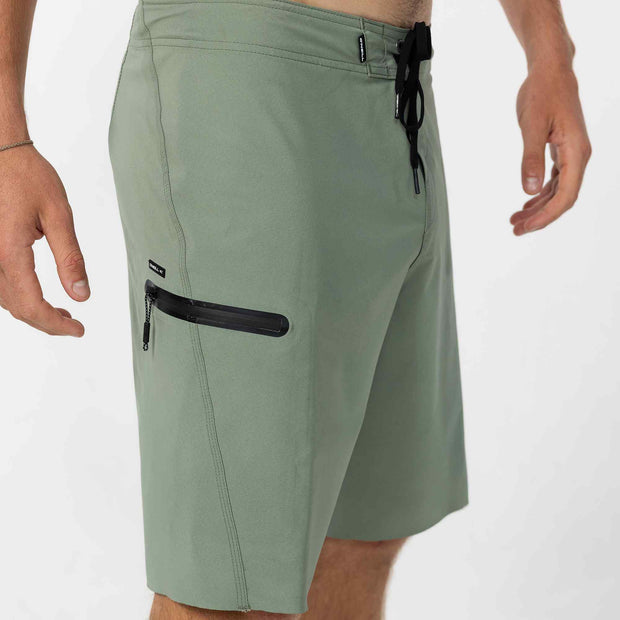 HYPERFREAK TECH SOLID 19" BOARDSHORT