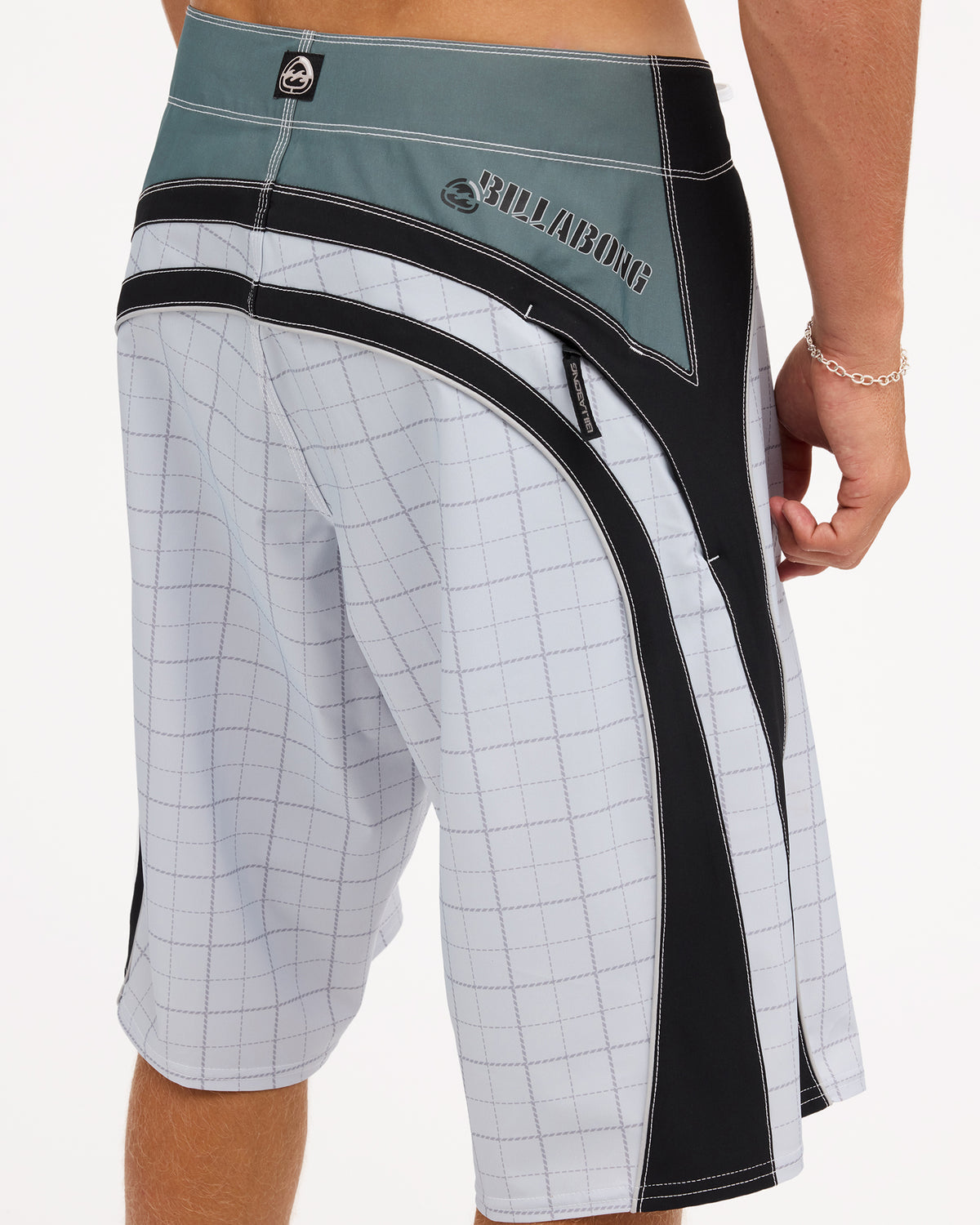 SPEC 73 ROUNDHOUSE 23" BOARDSHORTS