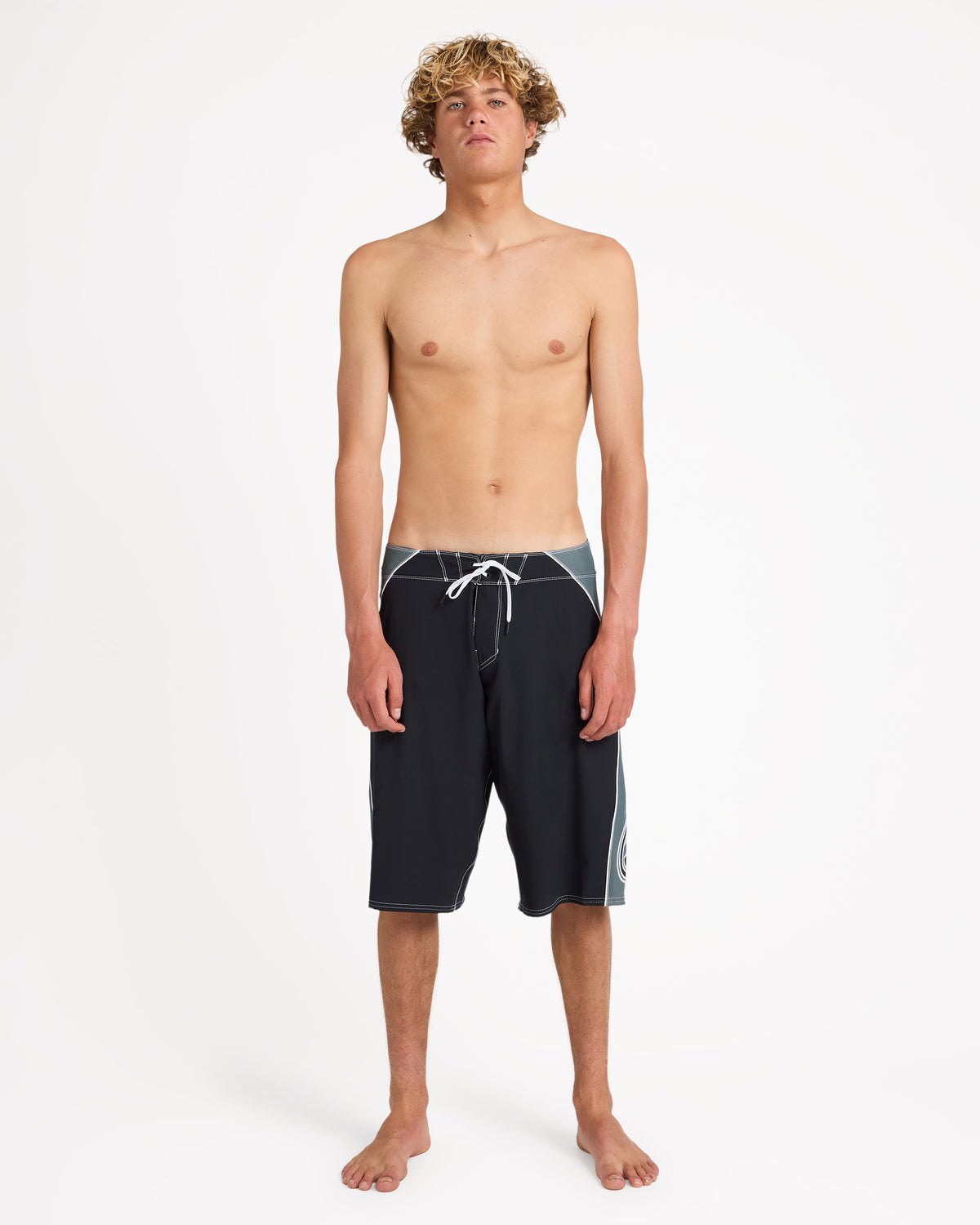 SPEC 73 ROUNDHOUSE 23" BOARDSHORTS