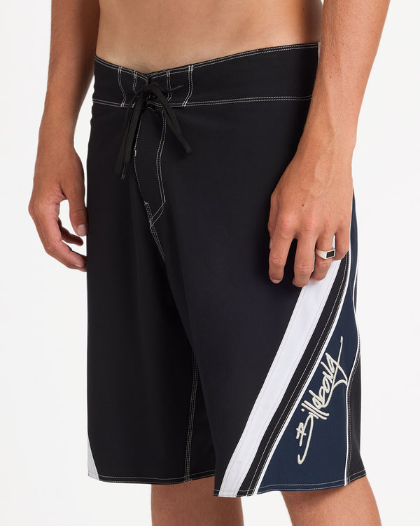 FLUID 2K PRO 21" BOARDSHORTS